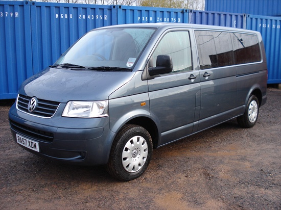 Volkswagen Shuttle LWB SE Estate car